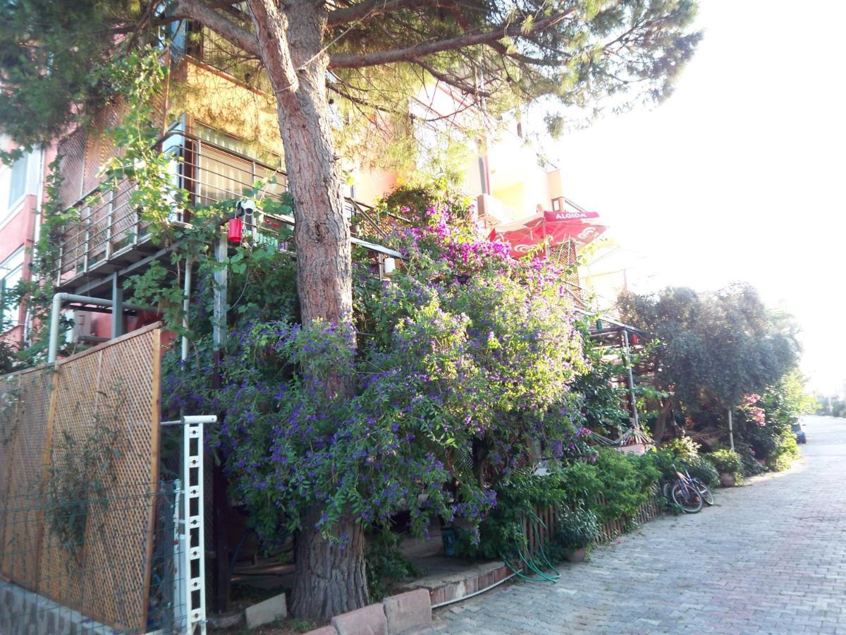 Izmir Tatil Evi Beach Resort Seferihisar Ürkmez Kültér fotó